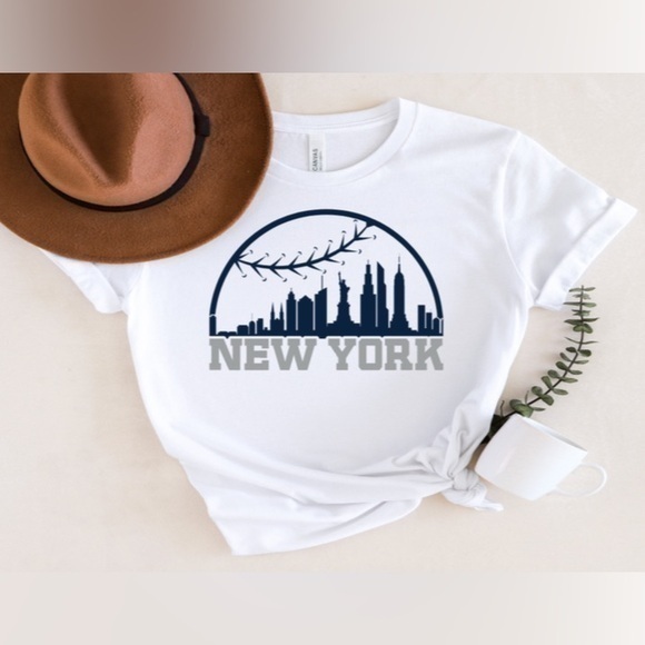 NY Yankees Skyline Tee - Picture 1 of 2